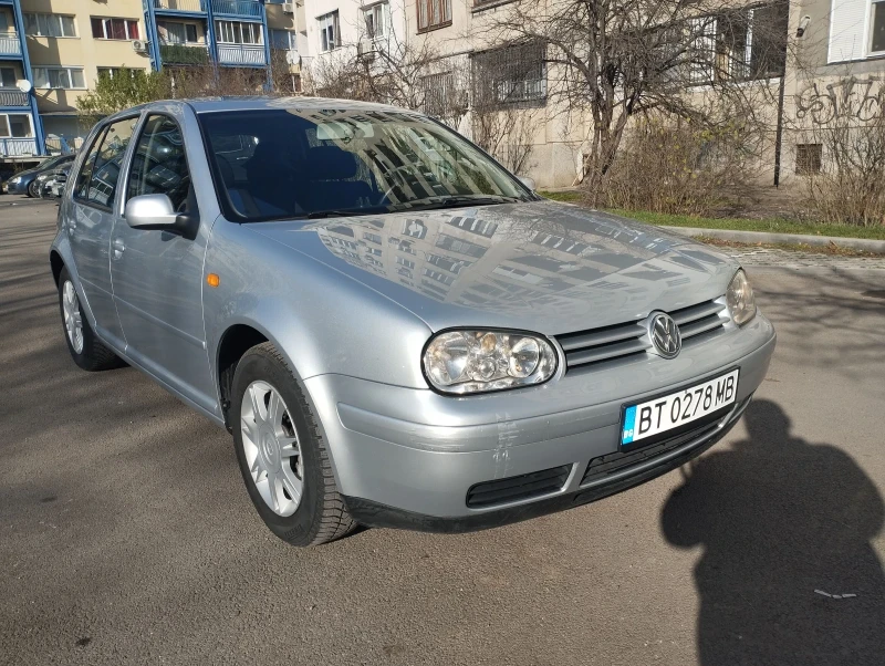 VW Golf 1.9/110 коня, снимка 4 - Автомобили и джипове - 52684312