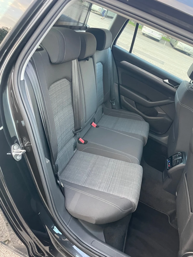 VW Passat 2.0 TDI/150 PS/LED/NAVI/ACC/PDC/CAMERA, снимка 13 - Автомобили и джипове - 53227306