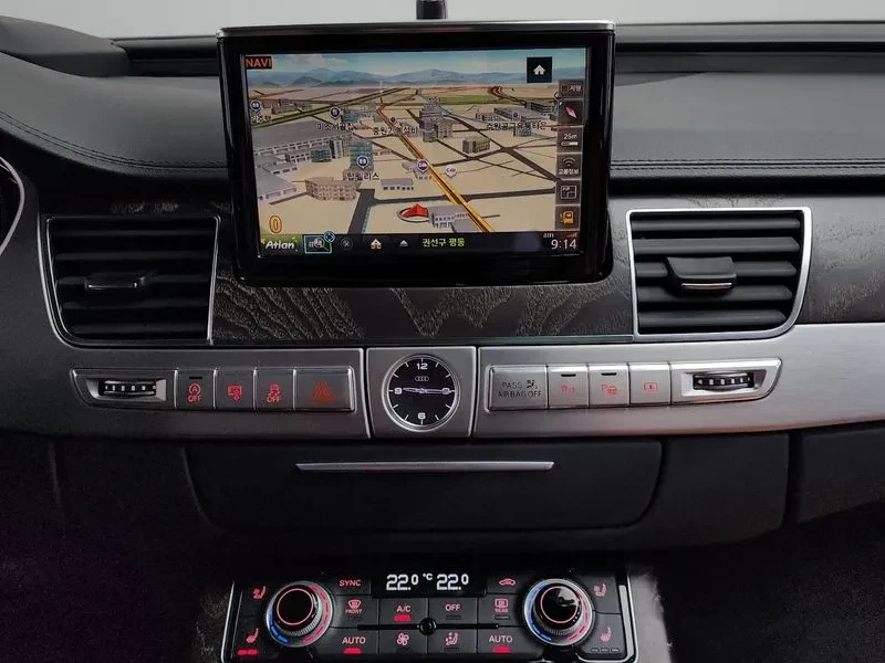 Audi A8, снимка 14 - Автомобили и джипове - 54831730
