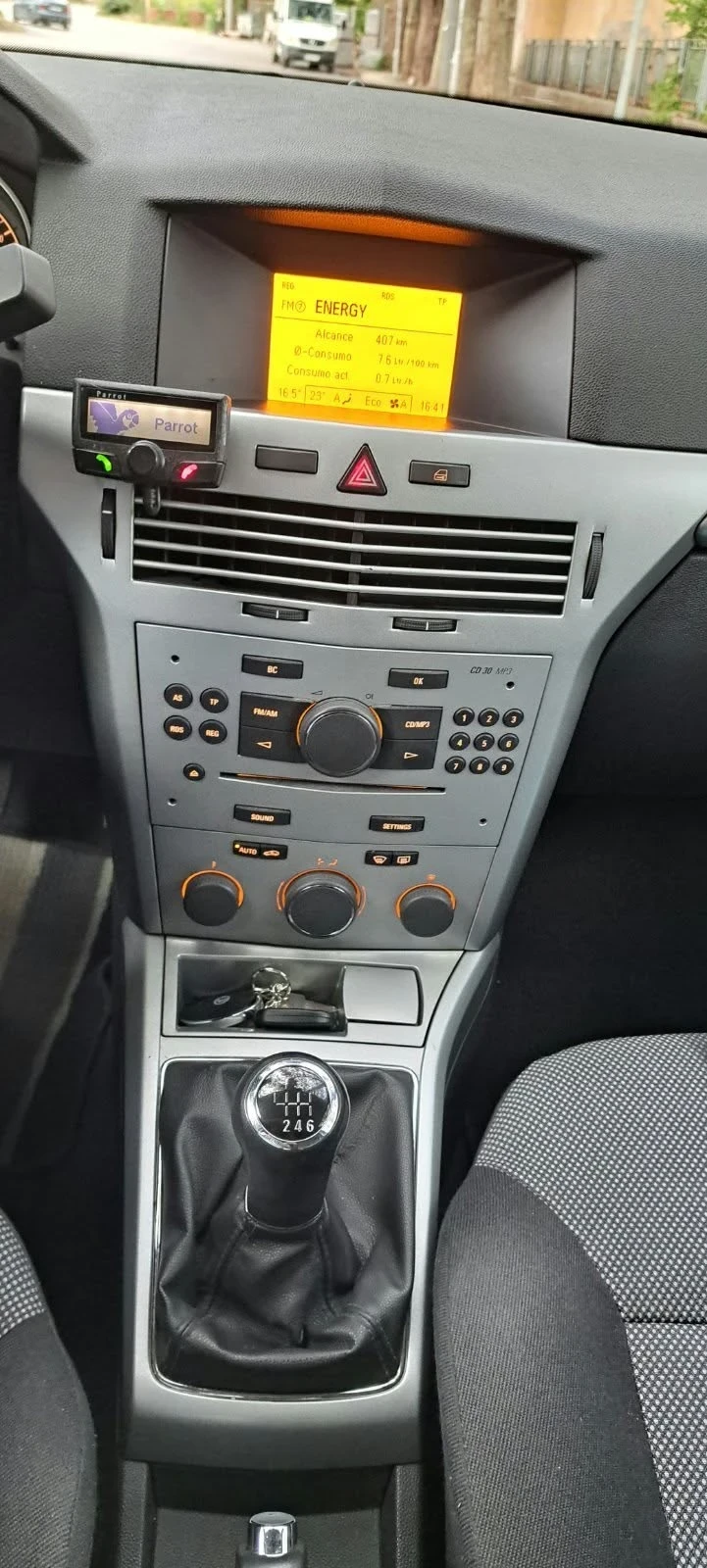 Opel Astra, снимка 6 - Автомобили и джипове - 56629086