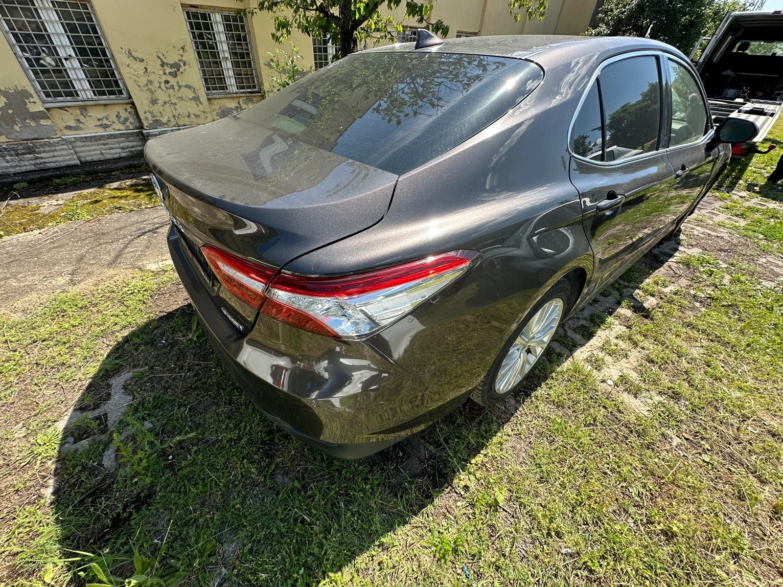 Toyota Camry 2.5 -Хибрид-70 хл.км - изображение 3