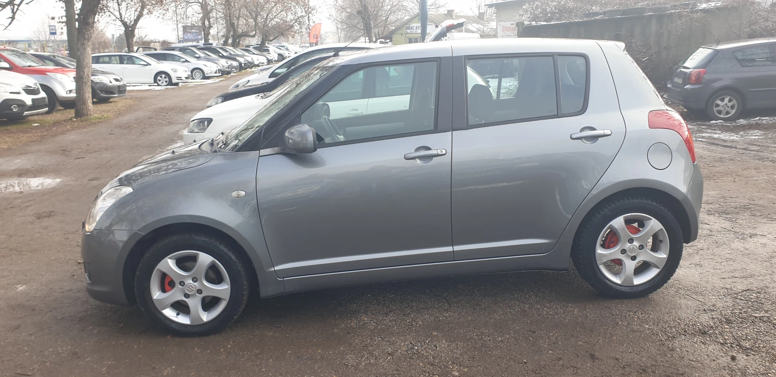 Suzuki Swift 1.3i ВНОС ИТАЛИЯ БЕЗ РЪЖДИ И ЗАБЕЛЕЖКИ 138000км. - изображение 7