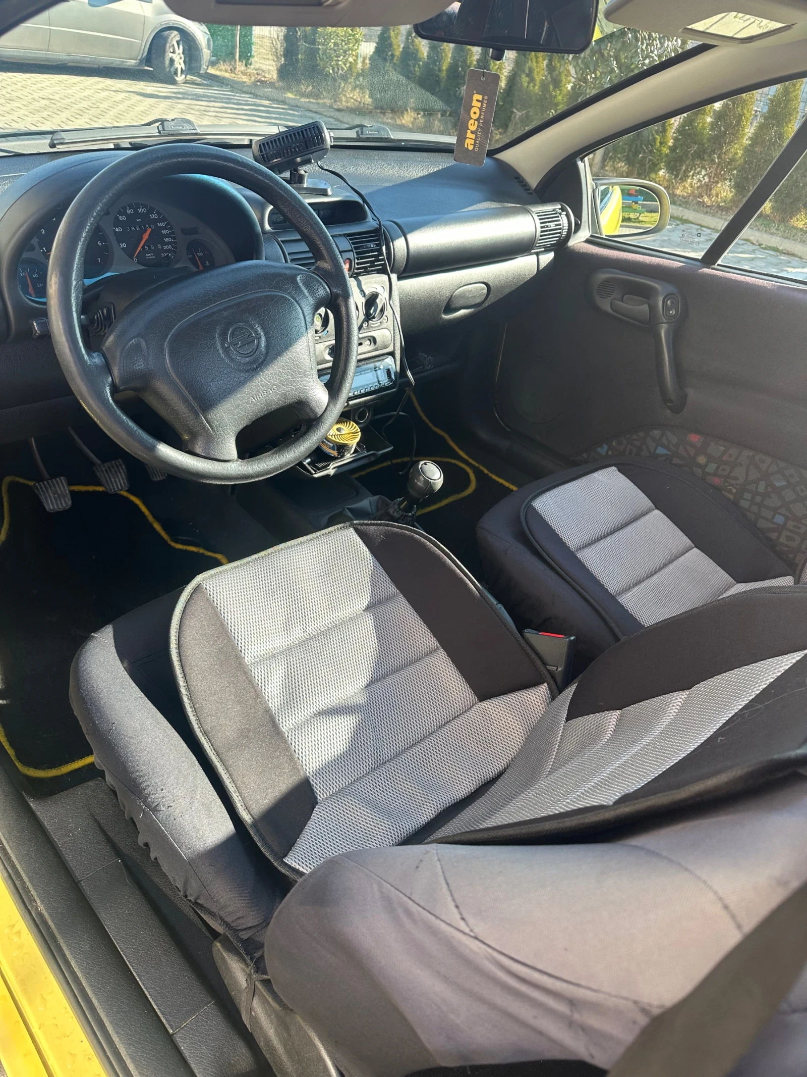 Opel Tigra 1.4 - изображение 3