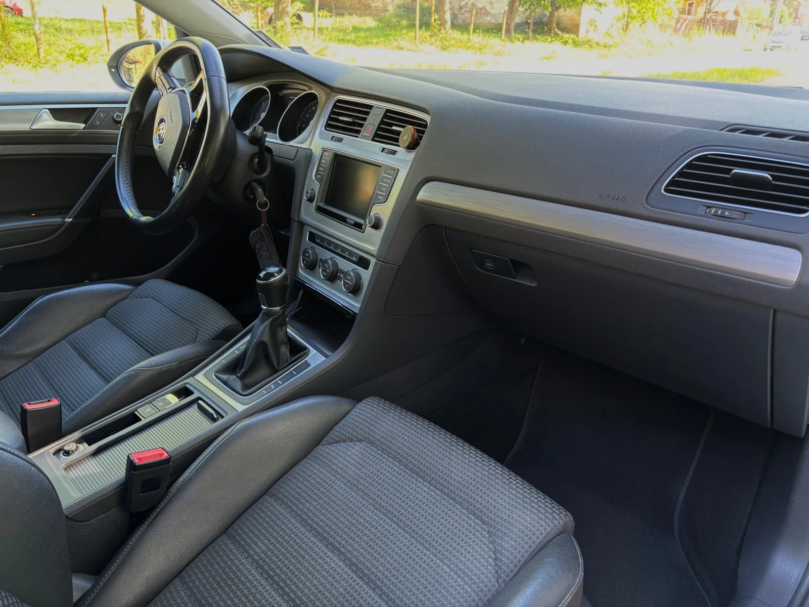 VW Golf 1.6 TDI  - изображение 10