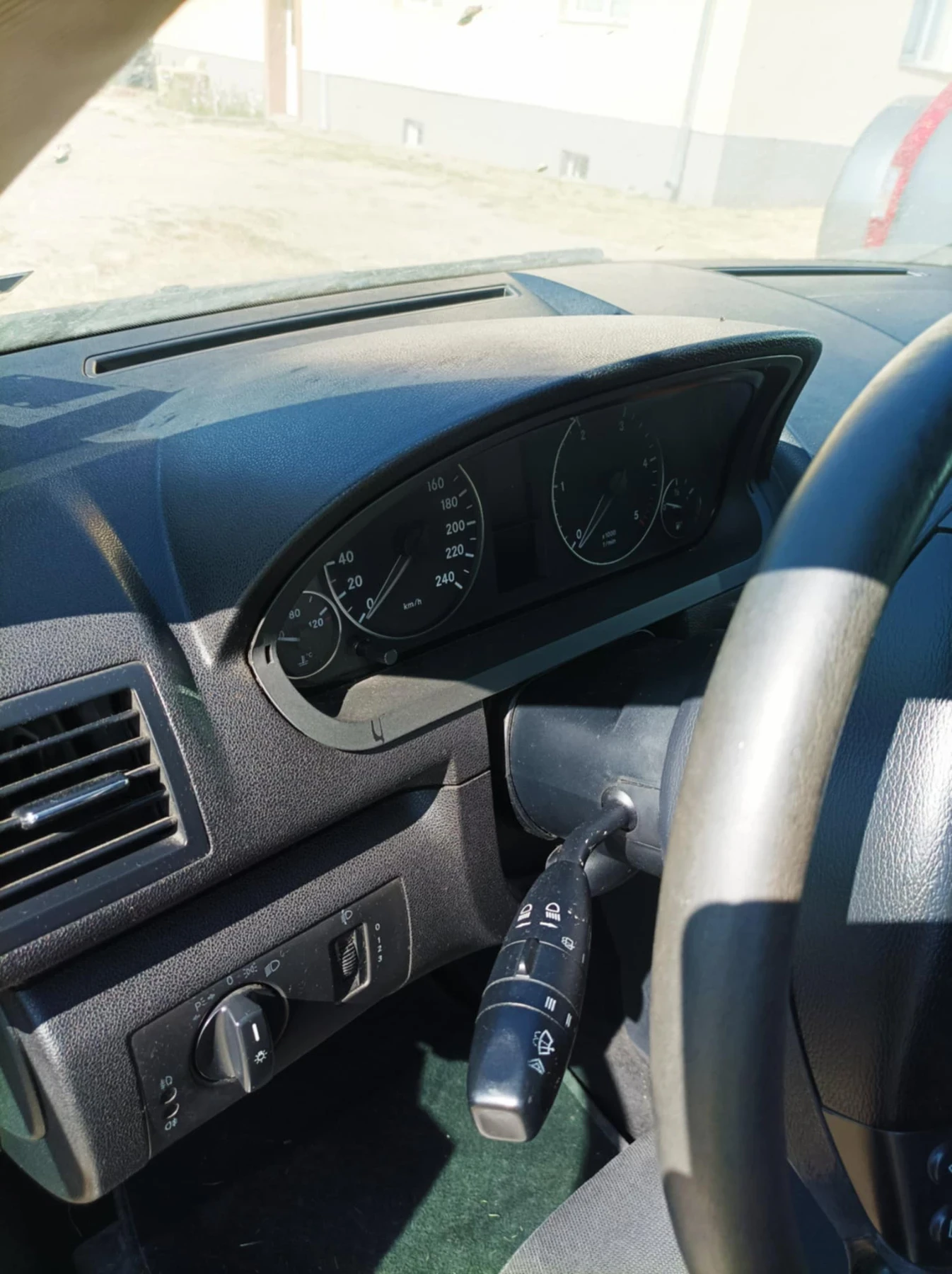 Mercedes-Benz A 160  - изображение 7
