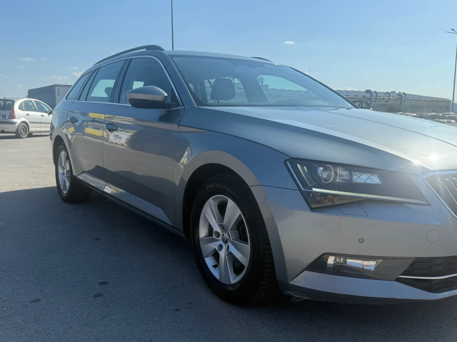 Skoda Superb Skoda superb 2.0 TDI DSG 4X4 - изображение 2