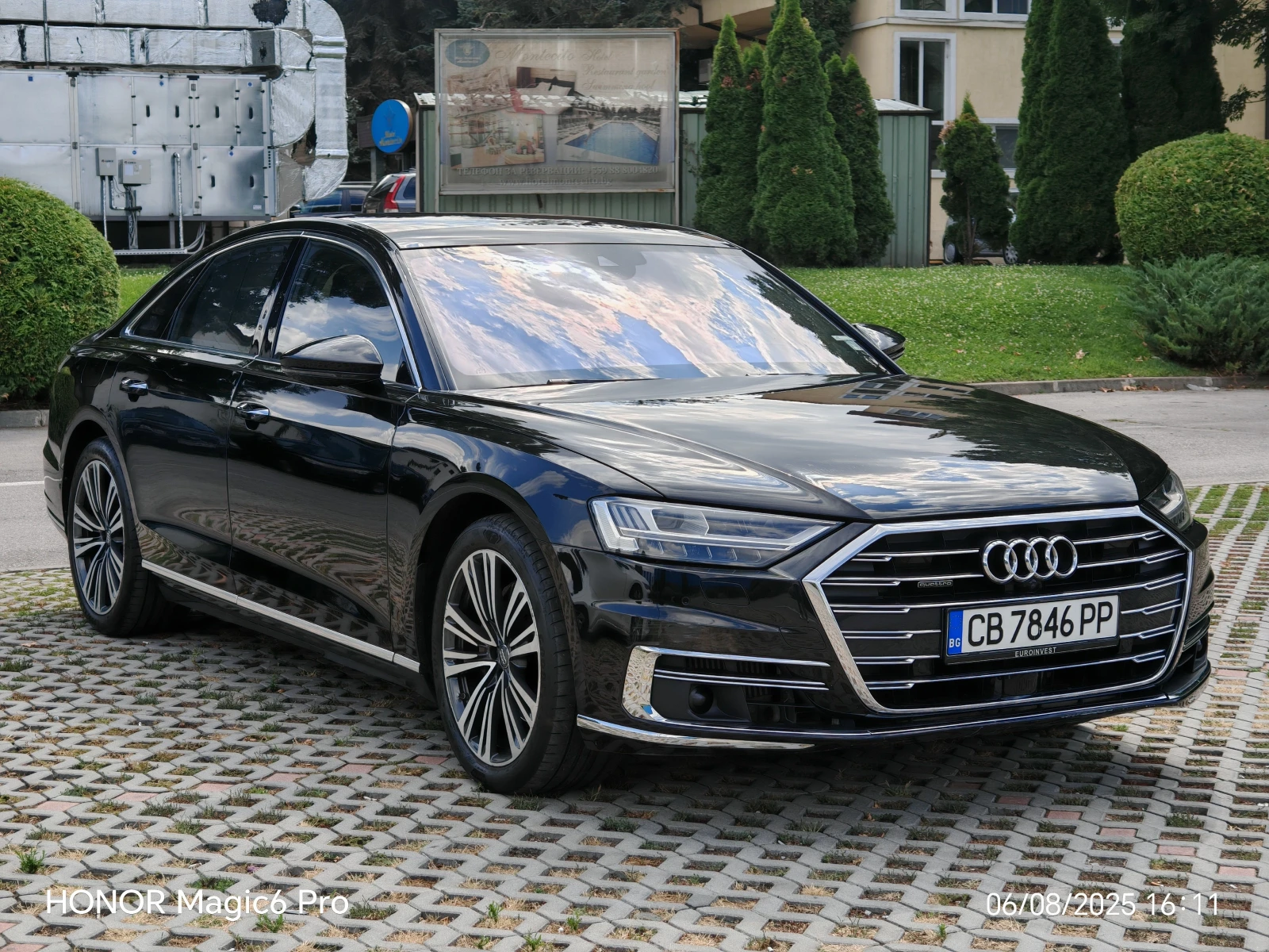 Audi A8 107 хил.км. РЕАЛНИ! - изображение 2