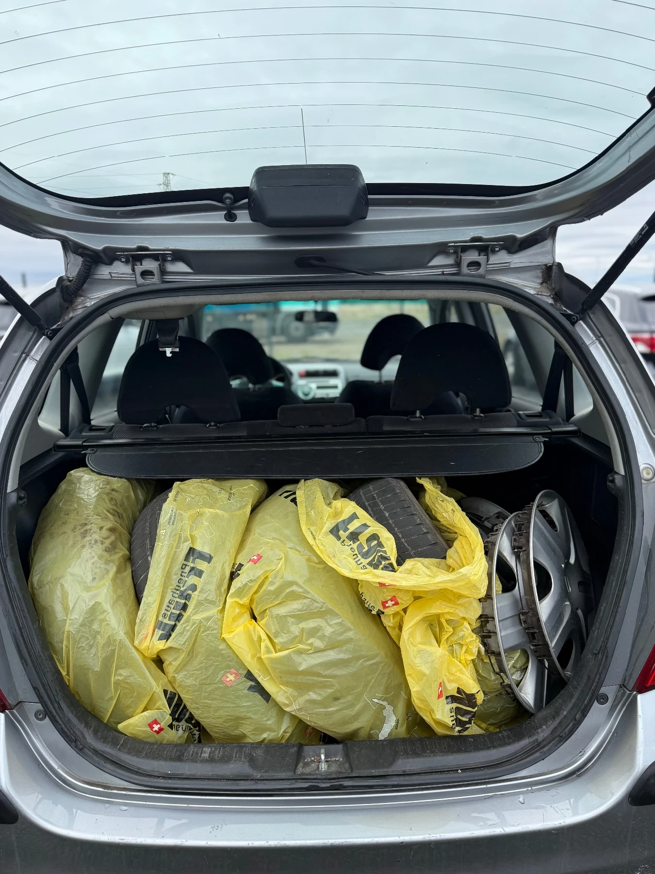 Honda Jazz 1.4i Swiss / Sport  - изображение 9