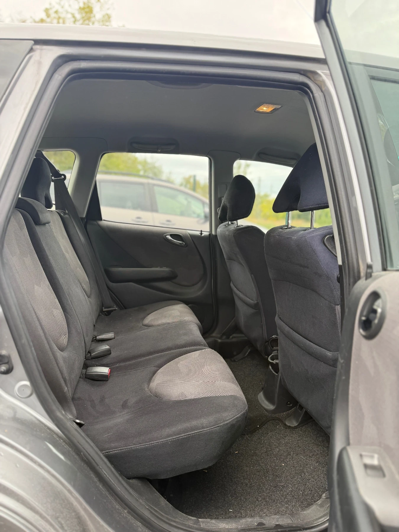 Honda Jazz 1.4i Swiss / Sport  - изображение 8