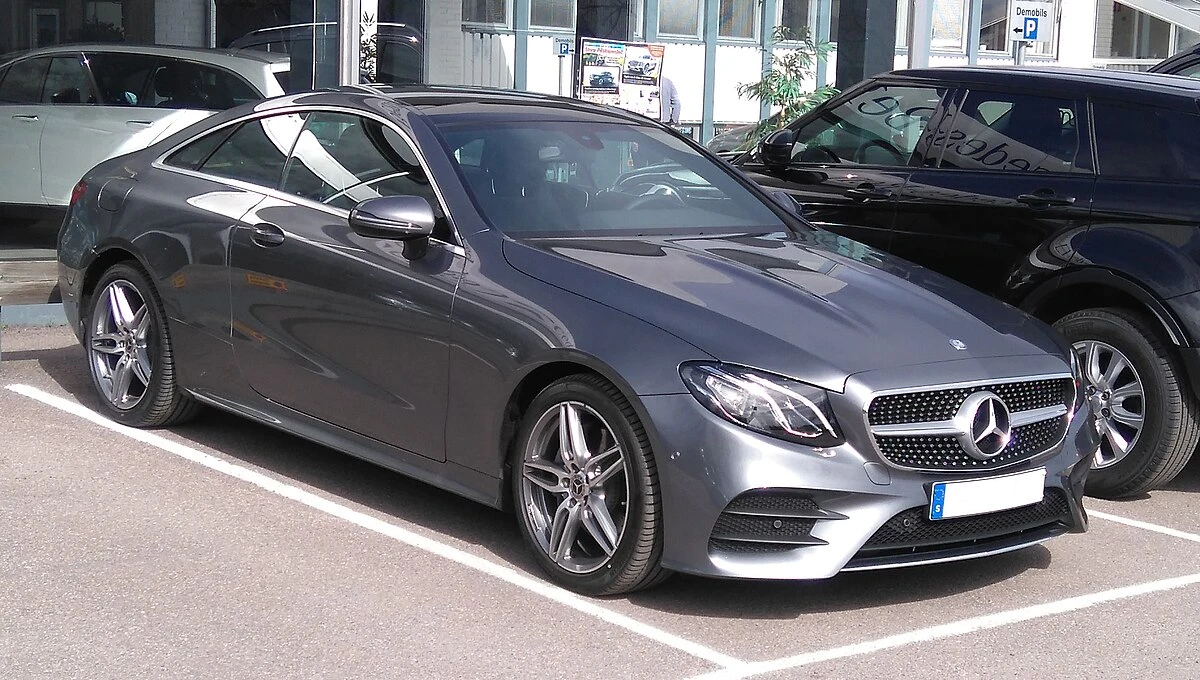 Mercedes-Benz E 400 BENZIN!!! МОРГА -3 БРОЯ Е400, , Е4.3  4 MATIC!!!, снимка 11 - Автомобили и джипове - 52300667