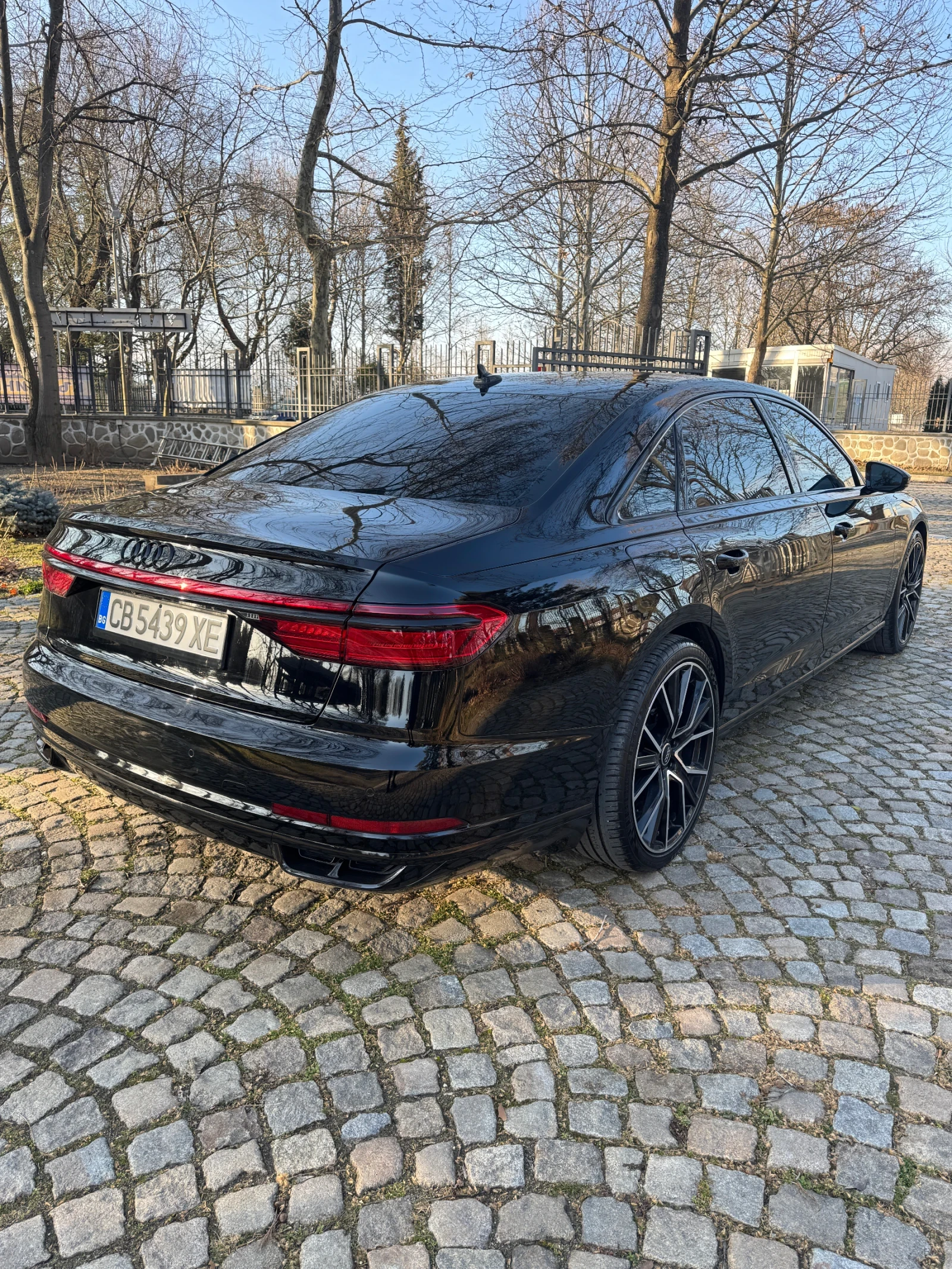Audi A8 LONG Black edition  - изображение 5