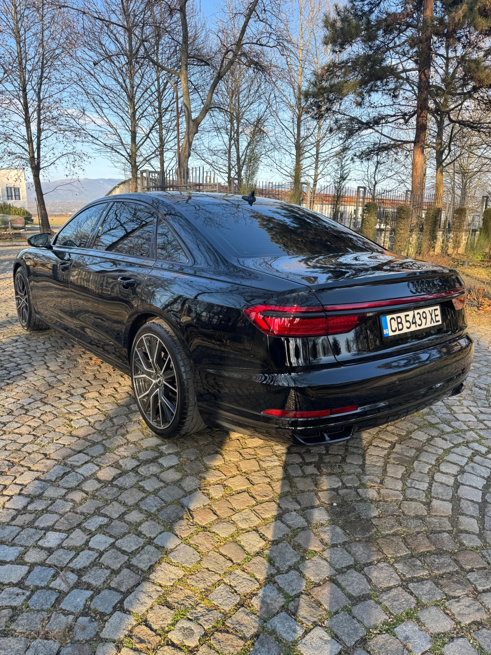 Audi A8 LONG Black edition  - изображение 4
