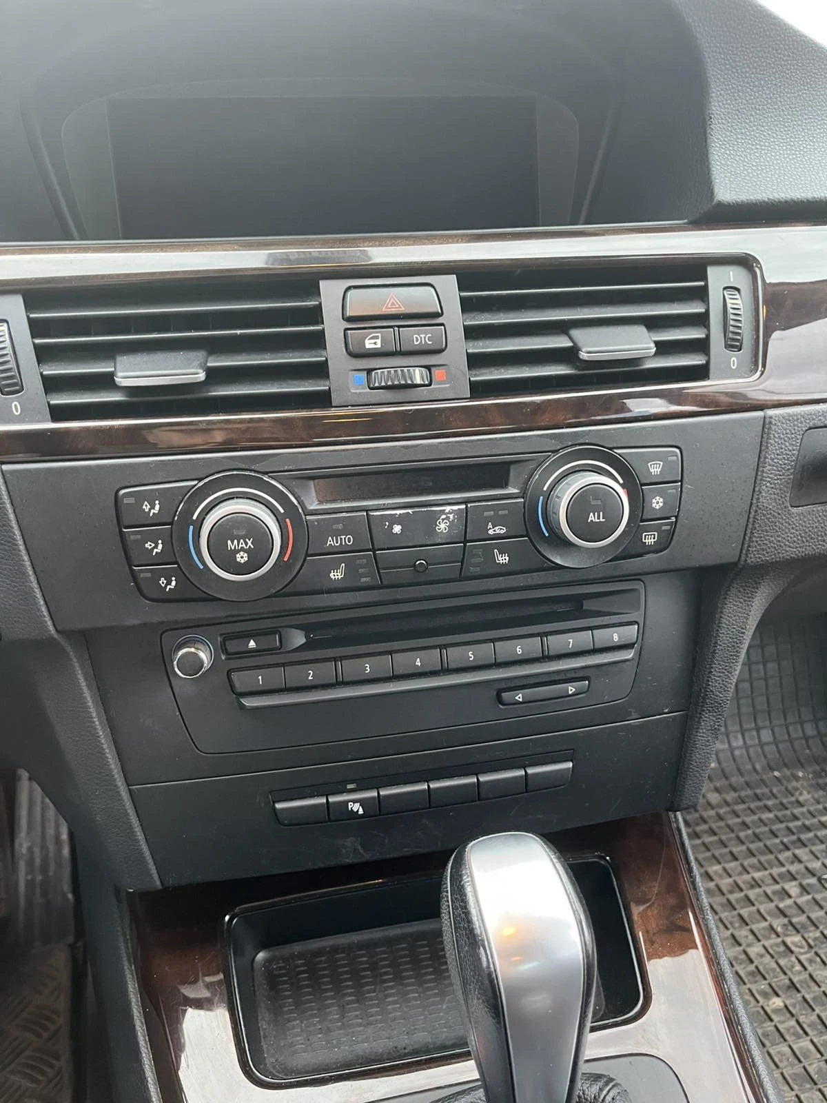 BMW 320 320i FACELIFT - изображение 10