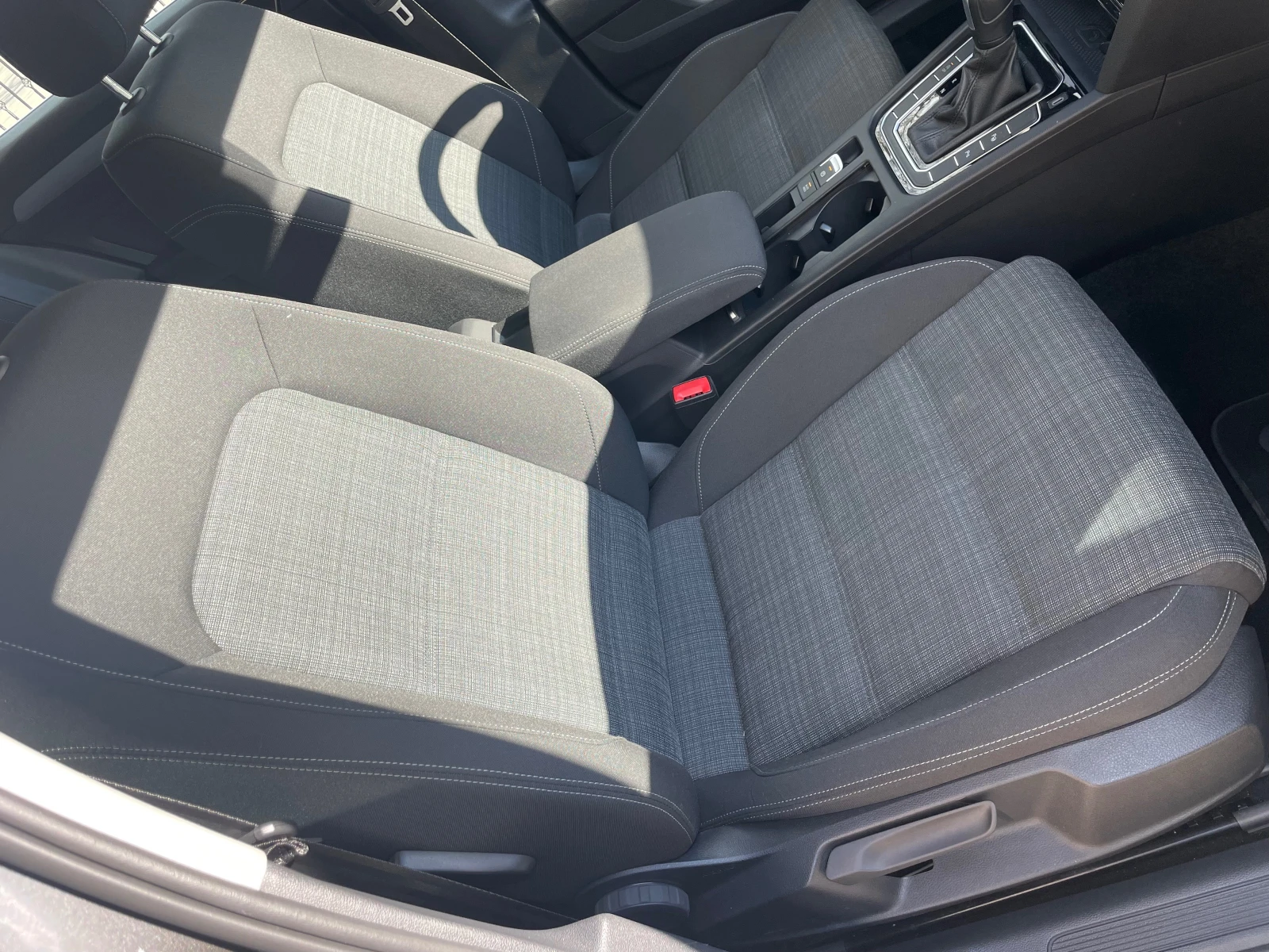 VW Passat 2.0 TDI/150 PS/LED/NAVI/ACC/PDC/CAMERA, снимка 14 - Автомобили и джипове - 53742712