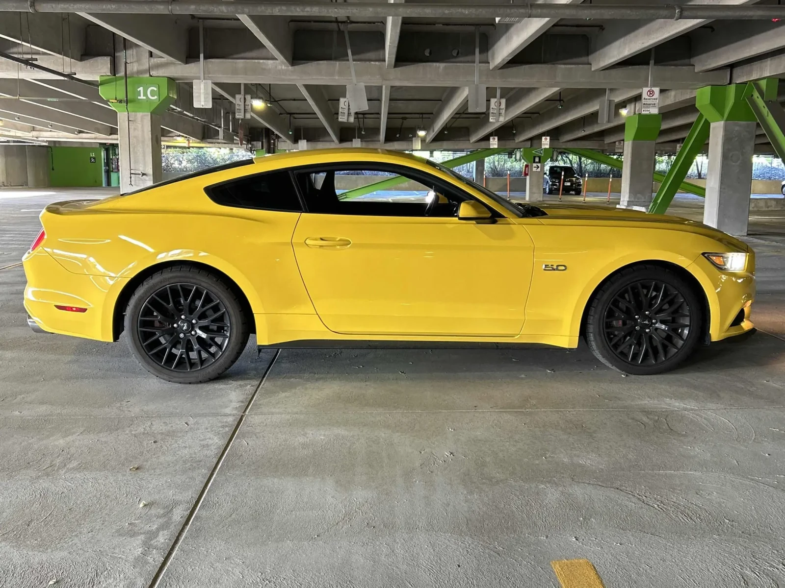 Ford Mustang 5.0 V8 CARFAX  - изображение 4