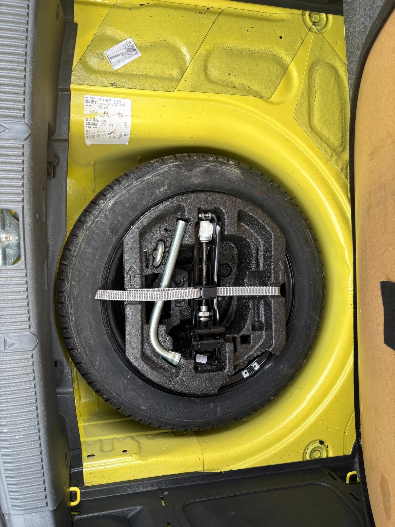 Skoda Fabia 1.2 tsi  - изображение 6