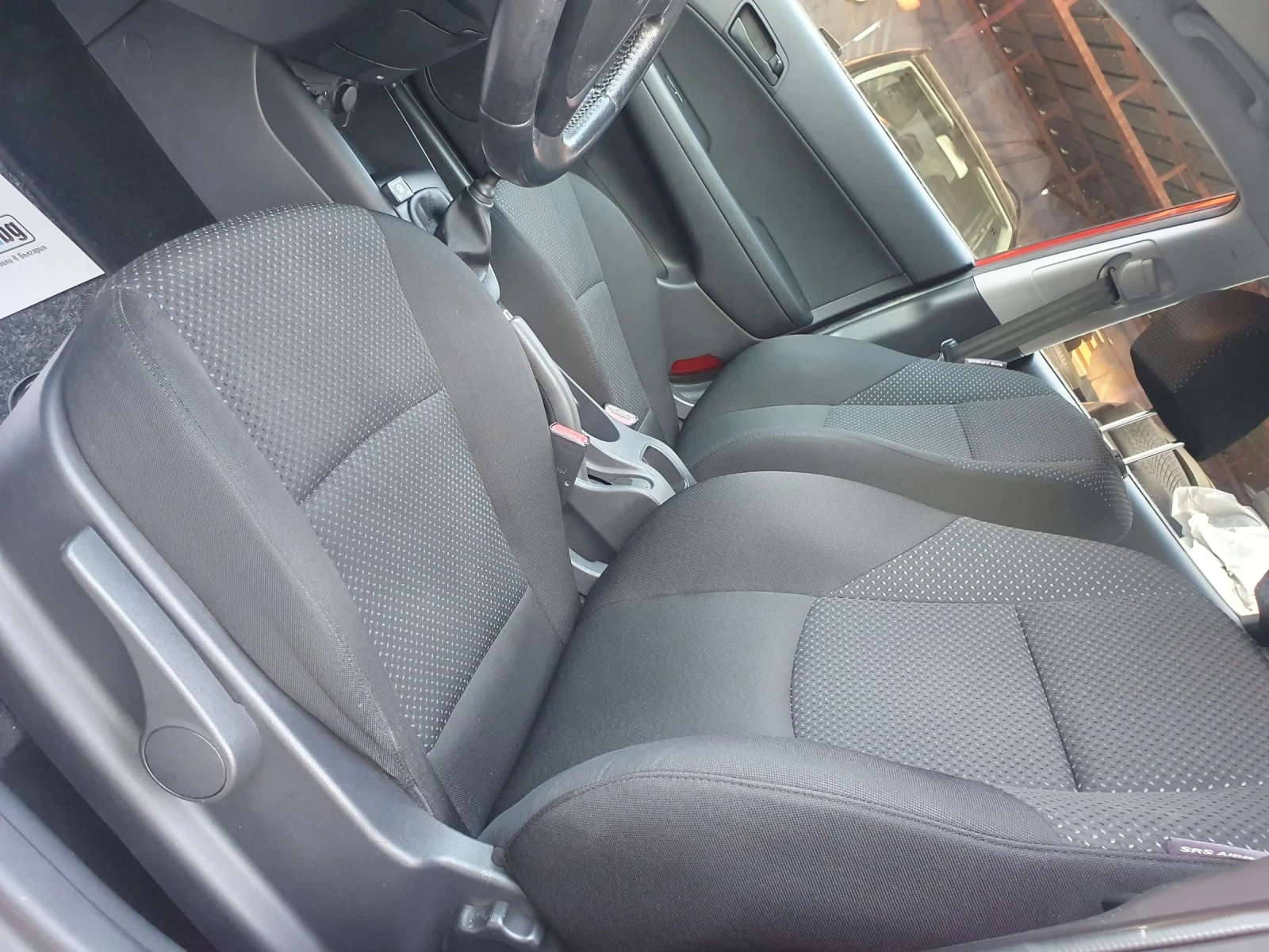 Hyundai I30 1.4 GAZ KLIMA 4 VR, снимка 7 - Автомобили и джипове - 53761376