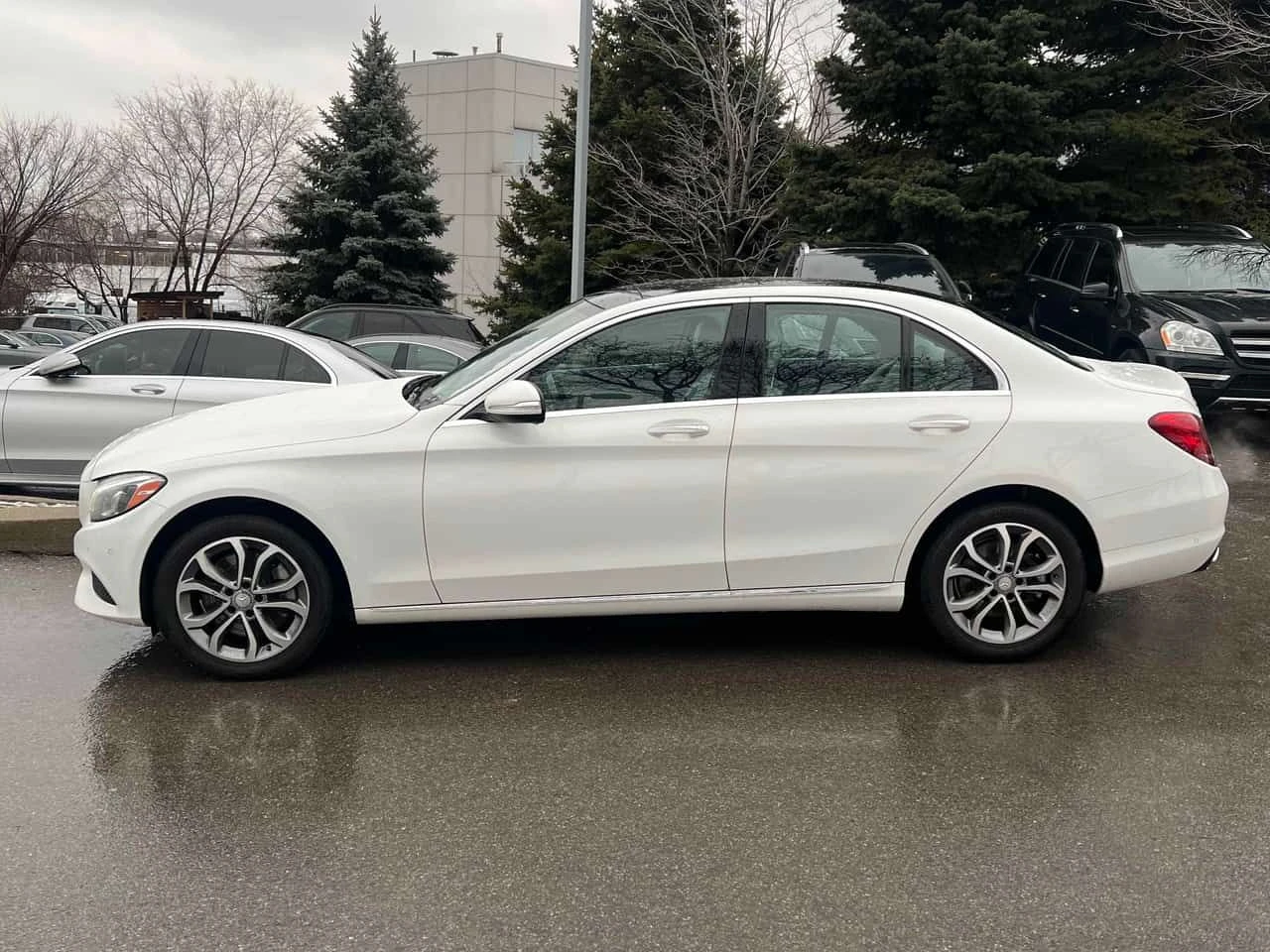 Mercedes-Benz C 300 * CARFAX * ���� �� �� | Mobile.bg � ����������� 3