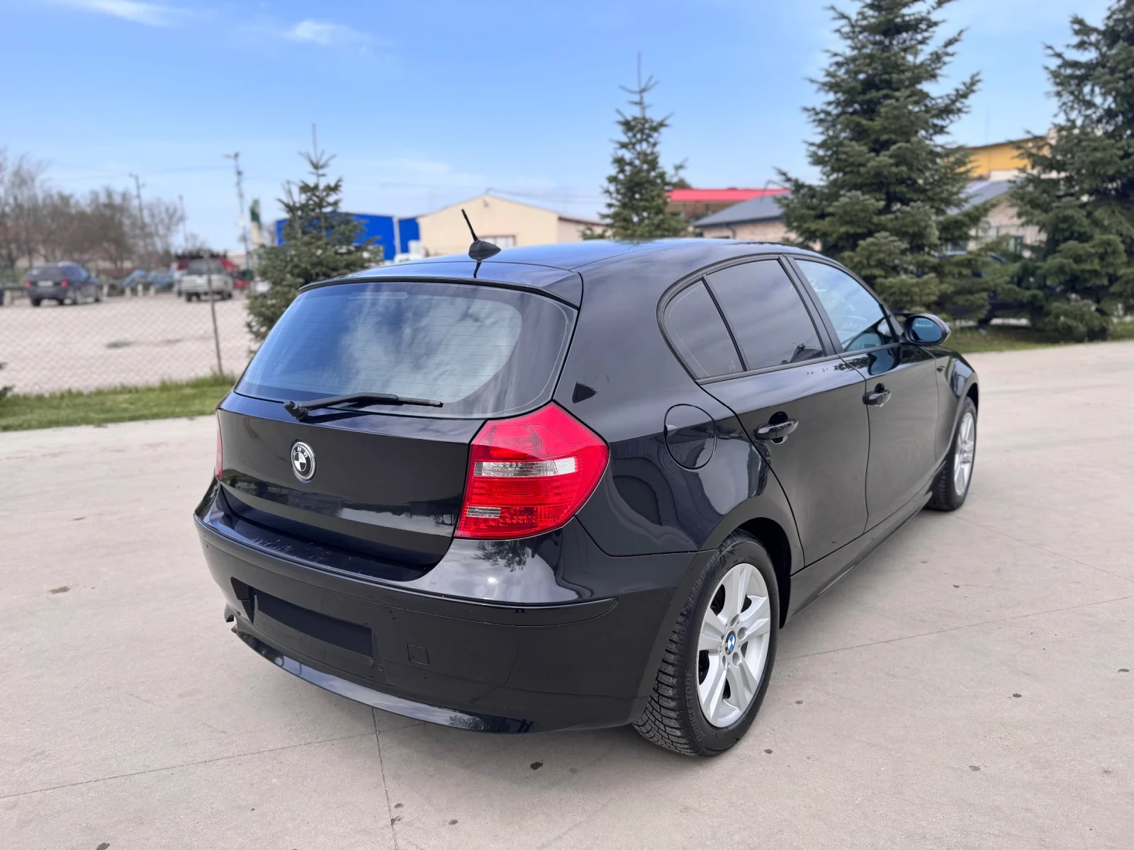 BMW 120 120 D, снимка 3 - Автомобили и джипове - 54210346