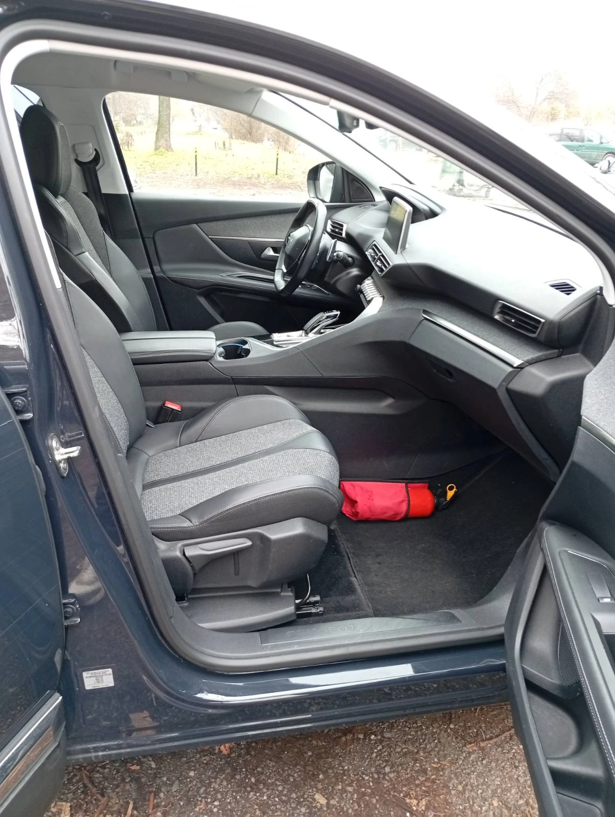 Peugeot 3008 1.6 PHEV, снимка 9 - Автомобили и джипове - 54445010
