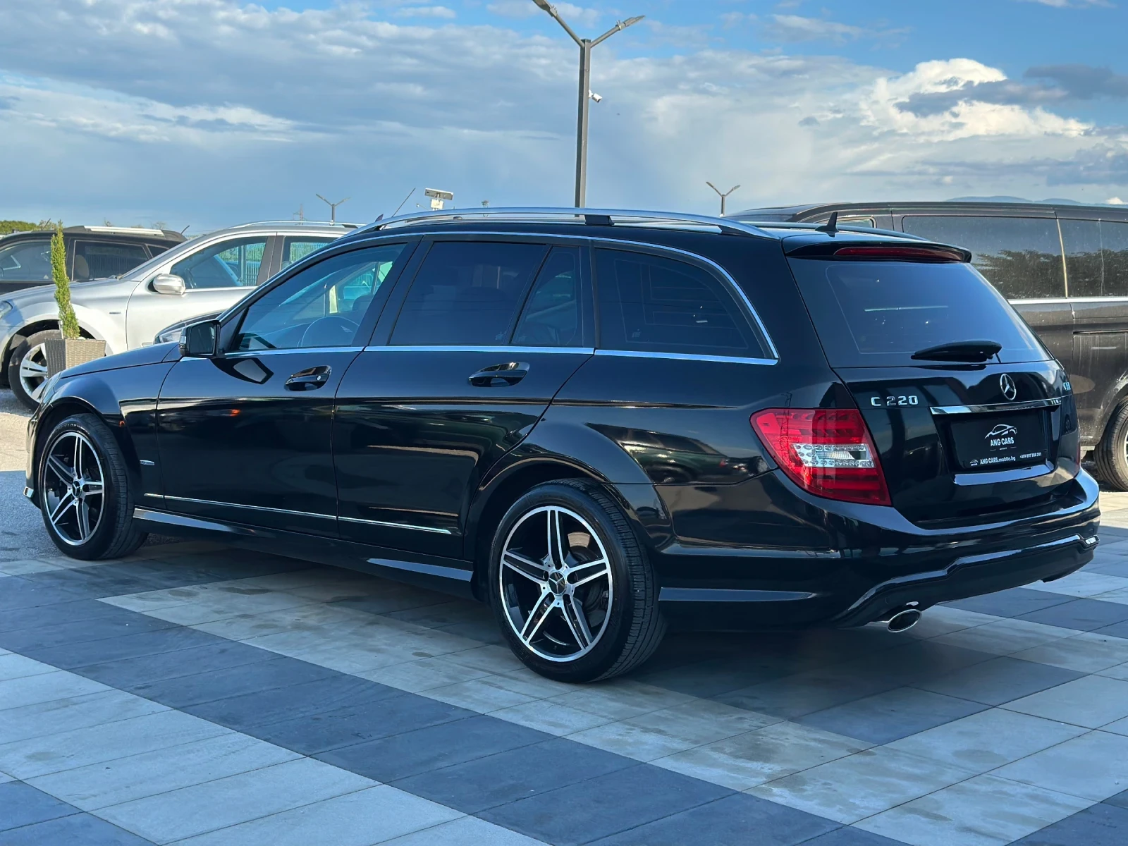 Mercedes-Benz C 220 * AMG Line* Facelift* 170к.с.* , снимка 4 - Автомобили и джипове - 54568107