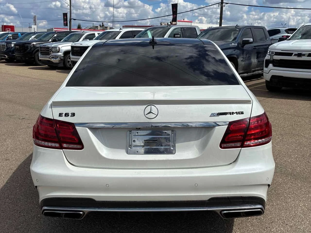 Mercedes-Benz E 63 AMG АВТОКРЕДИТ БЕЗ ПЪРВОНАЧАЛНА ВНОСКА, снимка 5 - Автомобили и джипове - 54631093