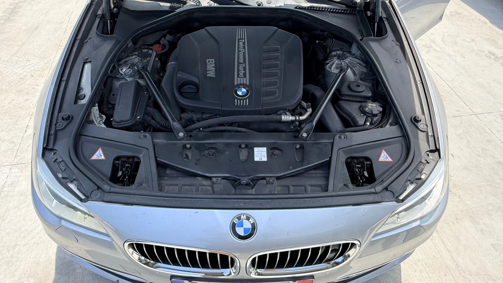 BMW 530 Xd F11 LCI LUXORY, снимка 10 - Автомобили и джипове - 54772746