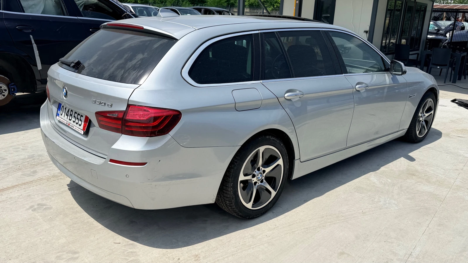 BMW 530 Xd F11 LCI LUXORY, снимка 4 - Автомобили и джипове - 54772746
