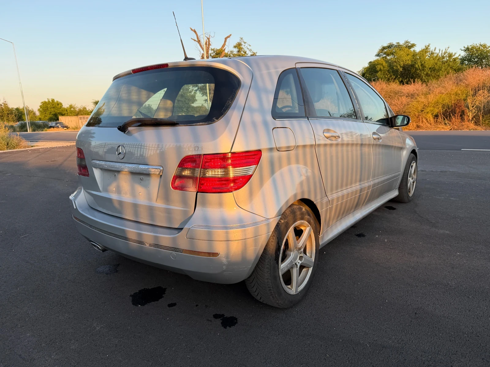 Mercedes-Benz B 180 2.0 CDI 109к.с. Клима, снимка 4 - Автомобили и джипове - 55245025