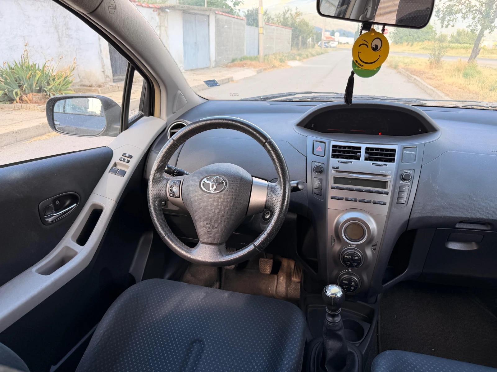 Toyota Yaris 1.33 VVT- I 100 hp EURO 4 , снимка 8 - Автомобили и джипове - 55335245