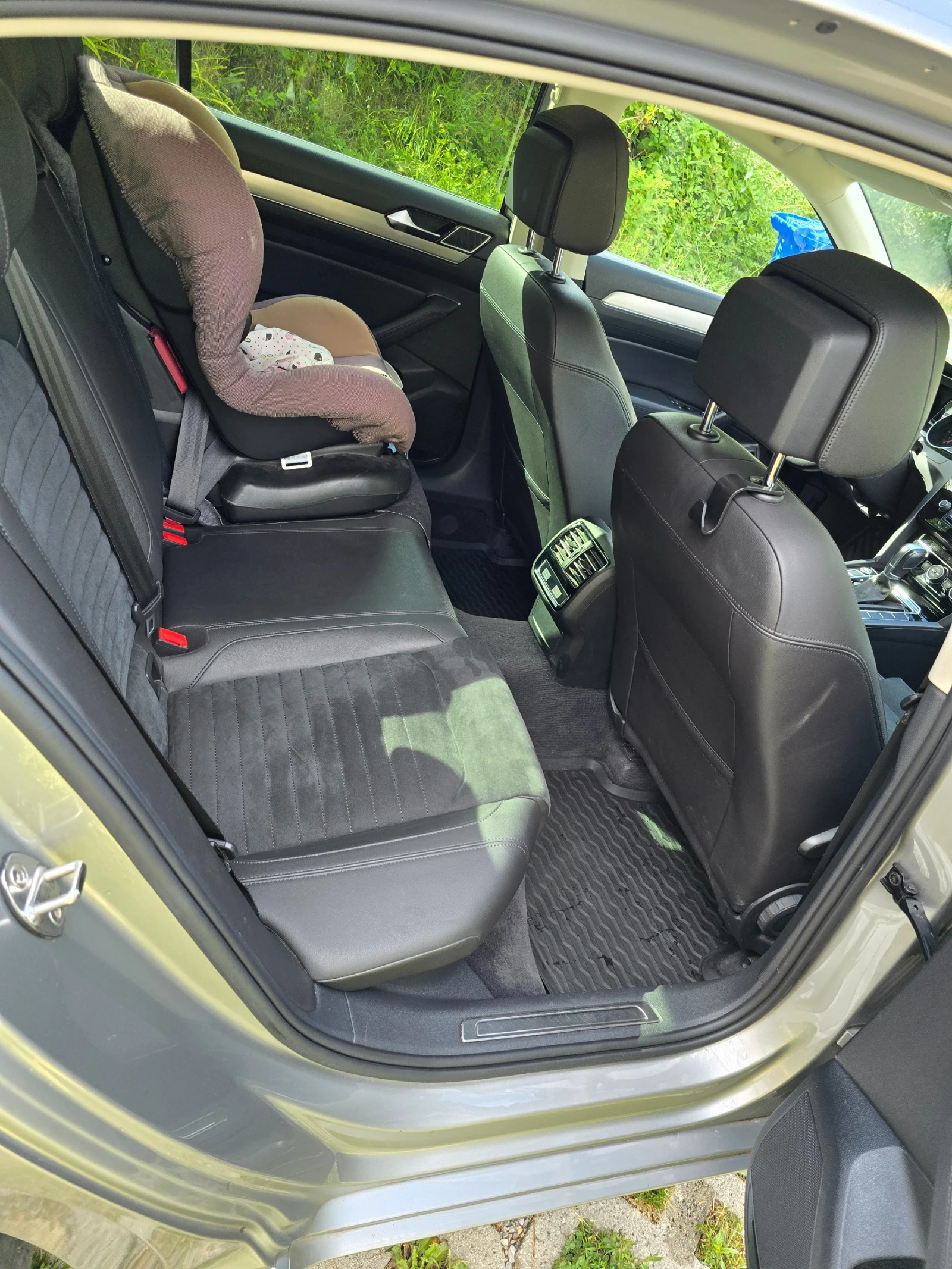 VW Passat Highline, снимка 12 - Автомобили и джипове - 55559247