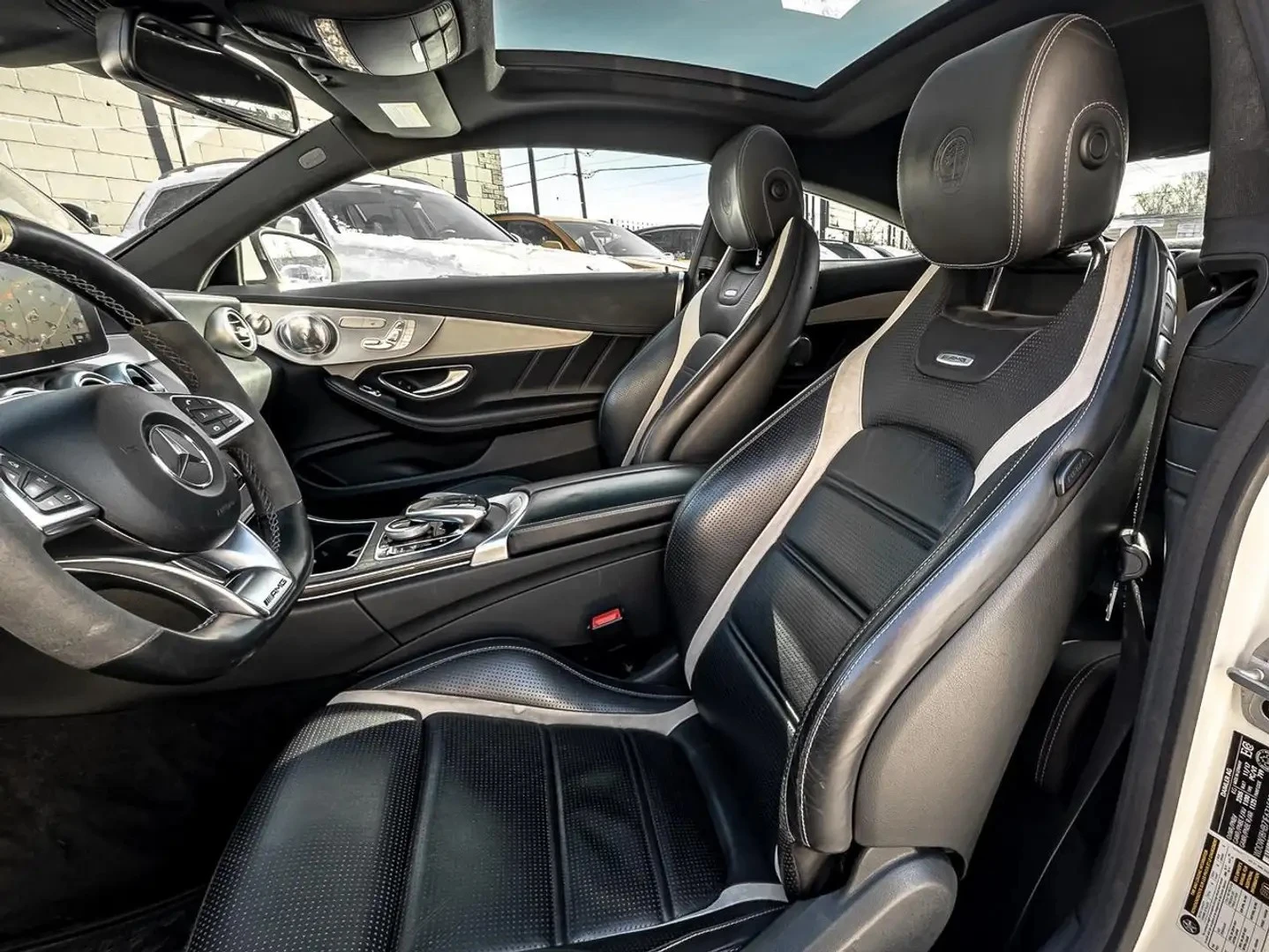 Mercedes-Benz C 63 AMG S COUPE BURMESTER ЦЕНА ДО БЪЛГАРИЯ АВТОКРЕДИТ, снимка 12 - Автомобили и джипове - 55559349
