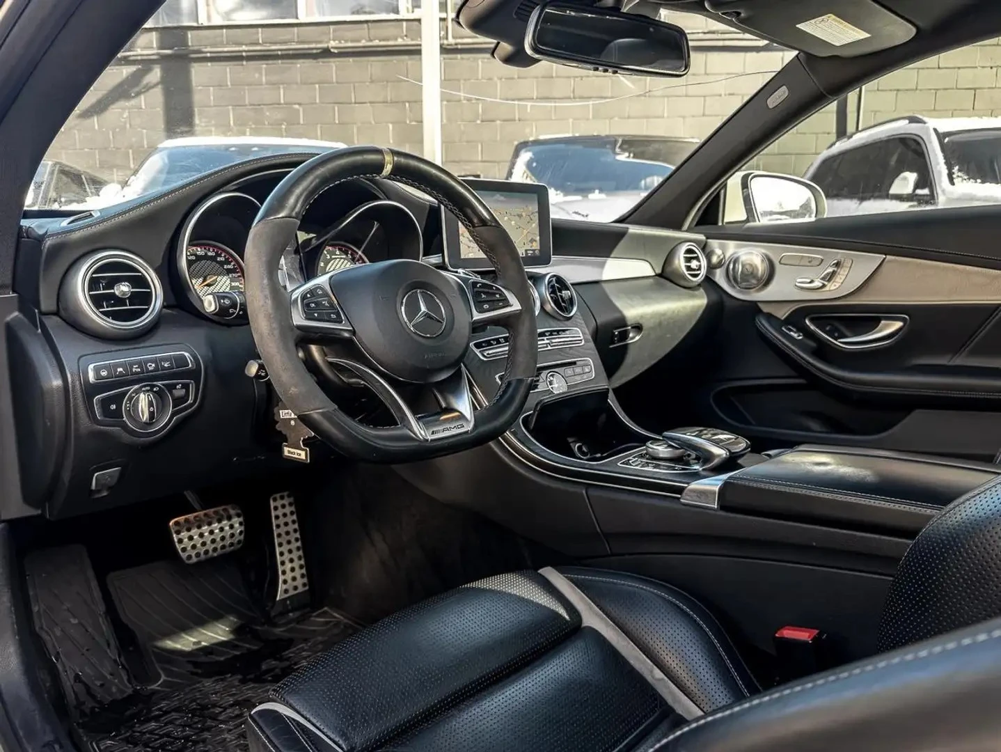 Mercedes-Benz C 63 AMG S COUPE BURMESTER ЦЕНА ДО БЪЛГАРИЯ АВТОКРЕДИТ, снимка 8 - Автомобили и джипове - 55559349