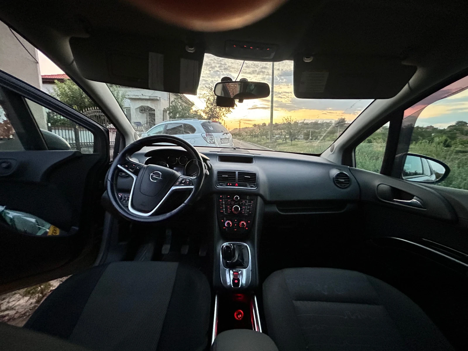 Opel Meriva 1.4 Turbo, снимка 5 - Автомобили и джипове - 55715714
