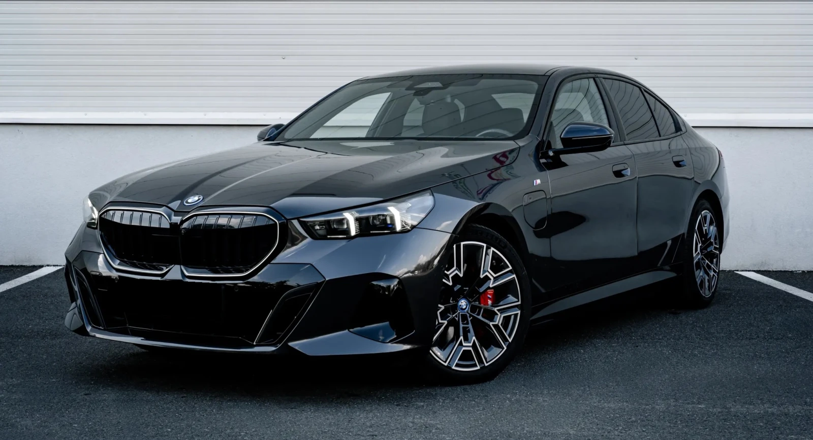 BMW 550 e xDrive M-PRO PHEV разход 1.0- 1.5л. на 100км