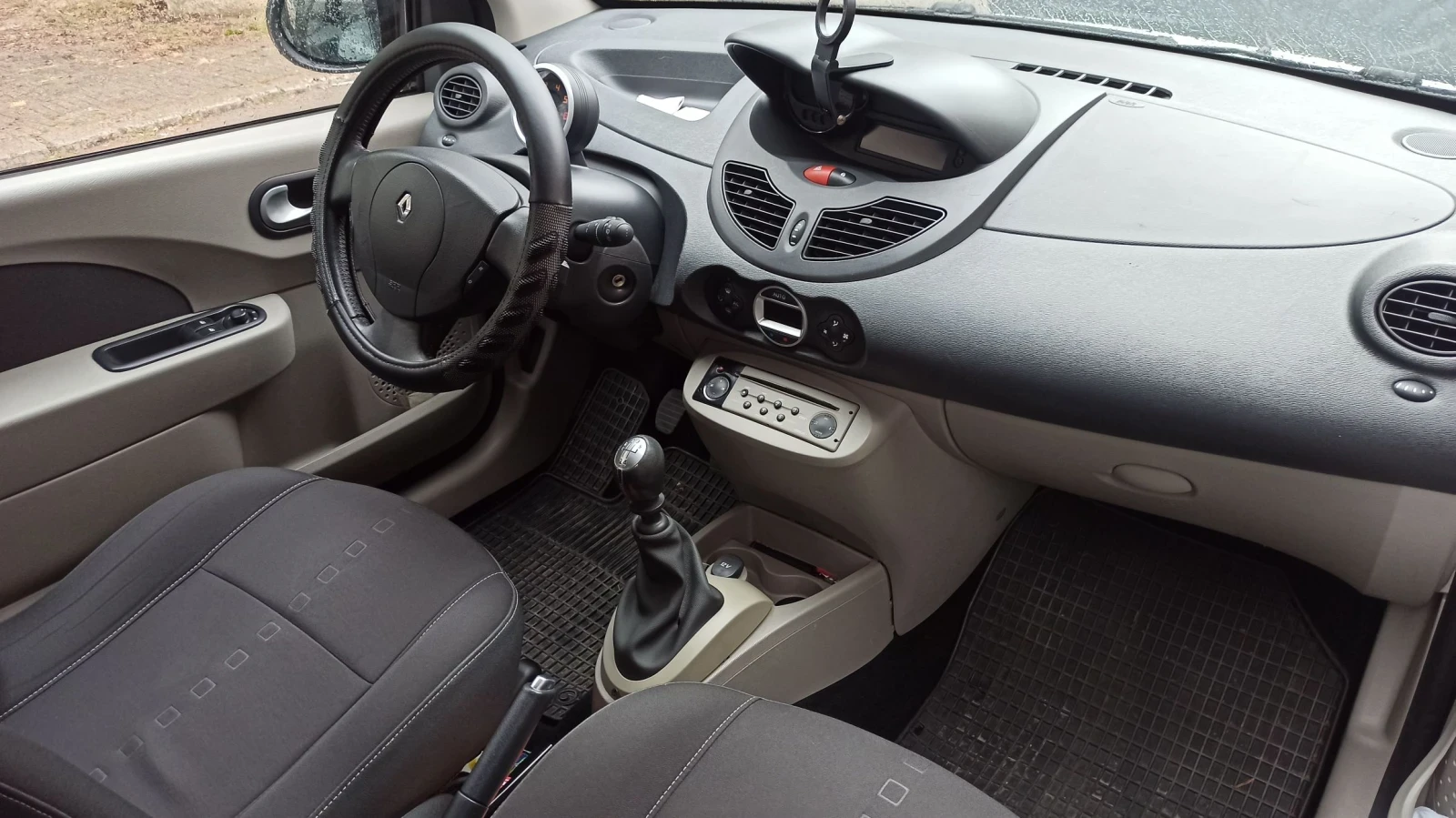 Renault Twingo IV, снимка 5 - Автомобили и джипове - 56494687