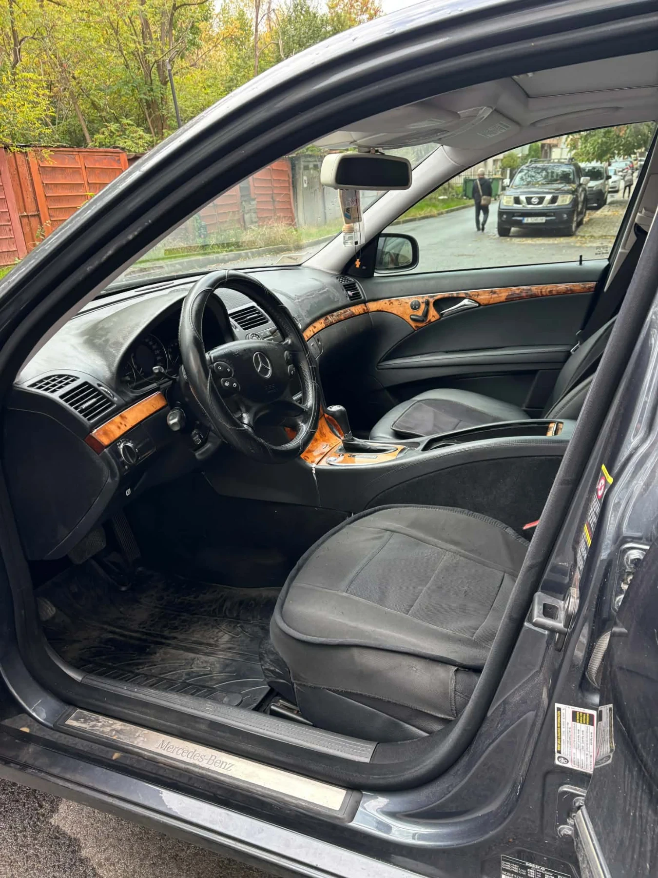 Mercedes-Benz E 300 Е300 4MATIC, снимка 5 - Автомобили и джипове - 56728715