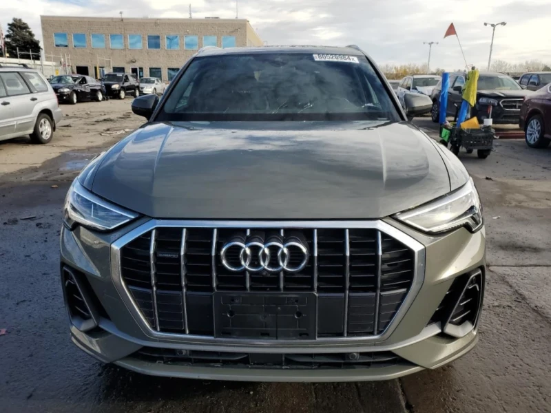 Audi Q3, снимка 1 - Автомобили и джипове - 49304680