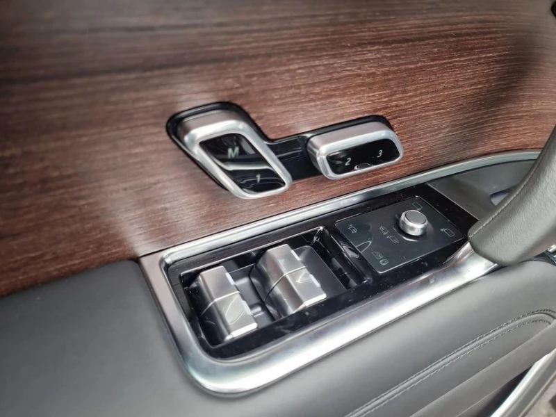 Land Rover Range rover P530 SWB AUTOBIOGRAPHY PANO HEAD UP 360 MERIDIAN , снимка 8 - Автомобили и джипове - 51609070