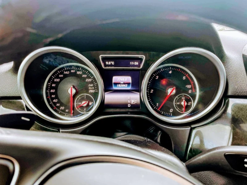 Mercedes-Benz GLE 350 Bluetec 4matic, снимка 10 - Автомобили и джипове - 52253687