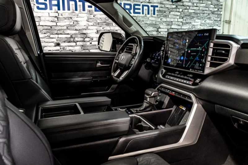 Toyota Tundra  Hybrid 4x4, снимка 13 - Автомобили и джипове - 53340686