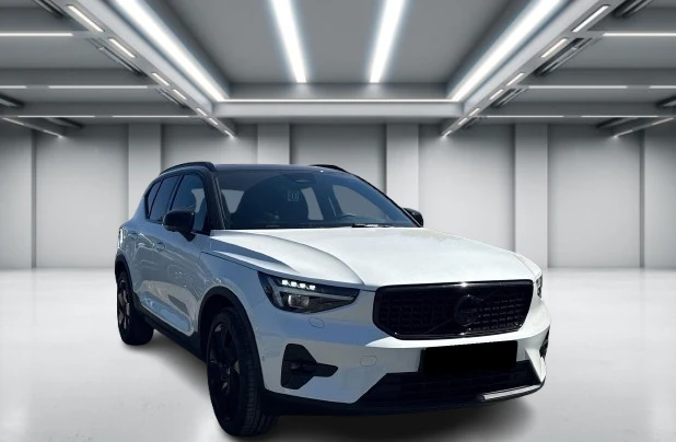 Volvo XC40 B4 = Ultra = Black Edition Гаранция