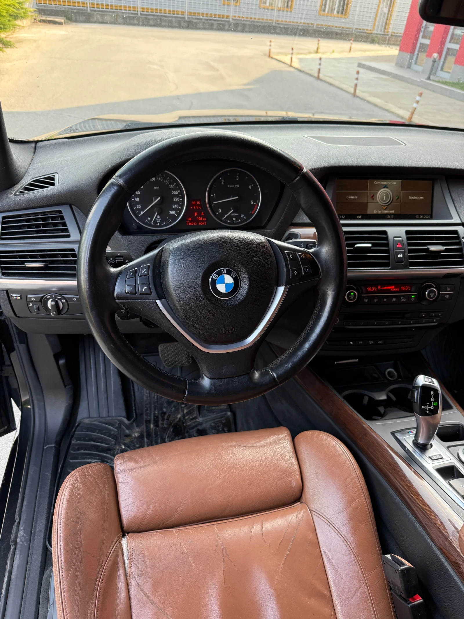 BMW X5 35d 286 - изображение 8
