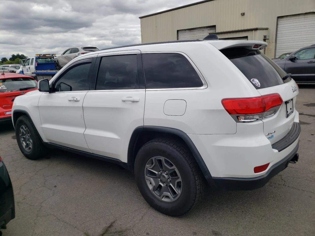 Jeep Grand cherokee 3.6i LAREDO - Топ състояние - АвтоКредит - изображение 4