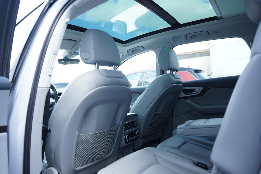 Audi Q7, снимка 13 - Автомобили и джипове - 53711699