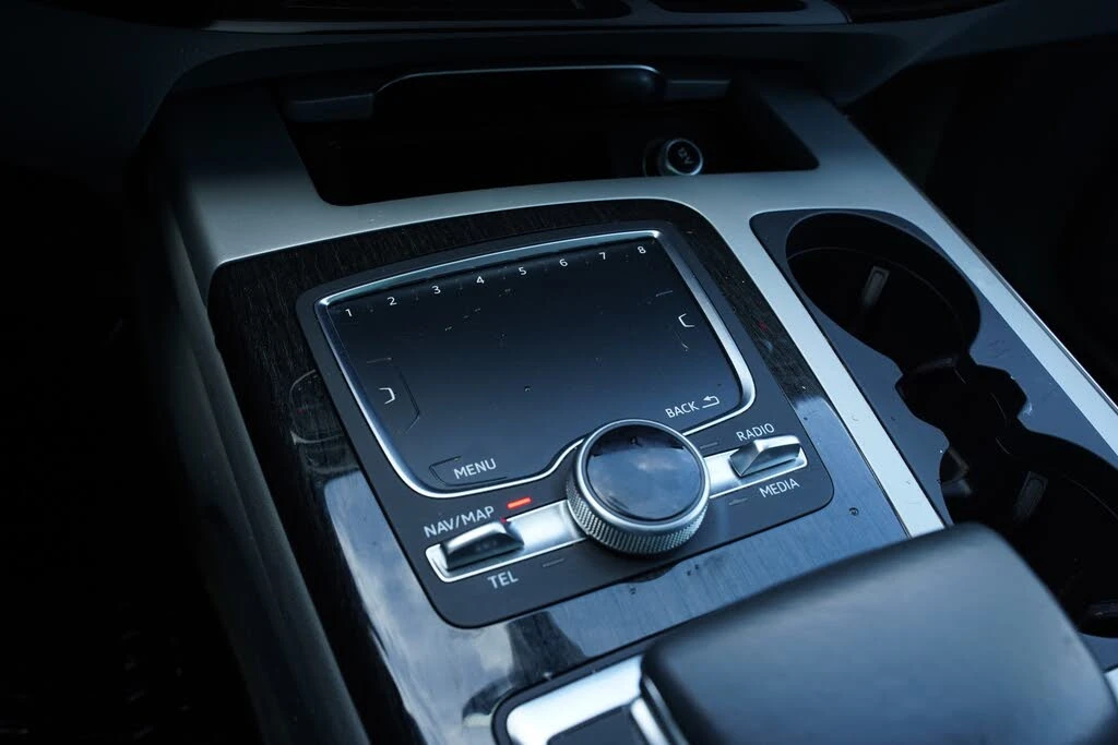 Audi Q7, снимка 12 - Автомобили и джипове - 53711699