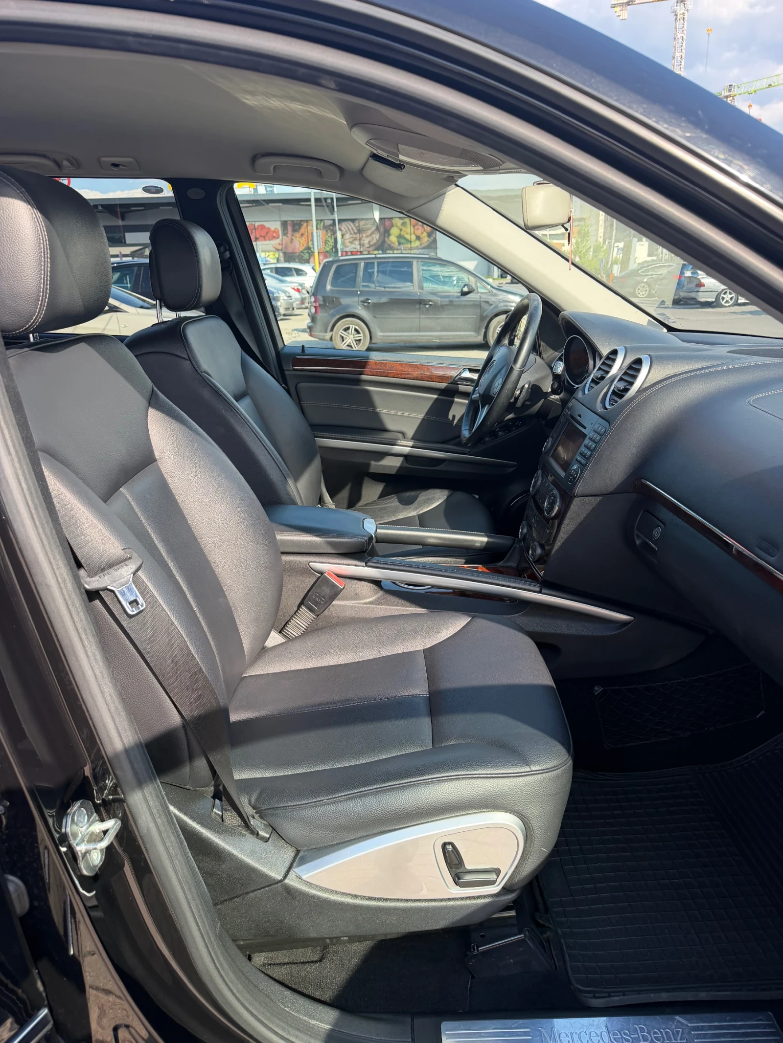 Mercedes-Benz GL 350 Силвър Стар, снимка 7 - Автомобили и джипове - 54461790