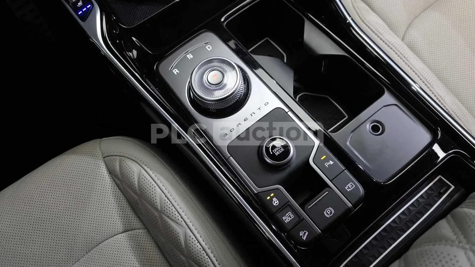 Kia Sorento Hybrid| 360| HEAD UP| ОБДУХ| ВКЛ.ТЕХНОТЕСТ, снимка 8 - Автомобили и джипове - 54998993