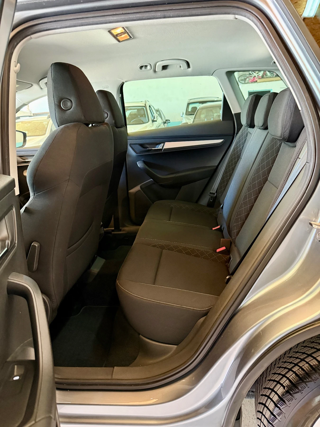 Skoda Karoq 4x4 150 �.�. Distronic/���������/������� �������� | Mobile.bg � ����������� 13