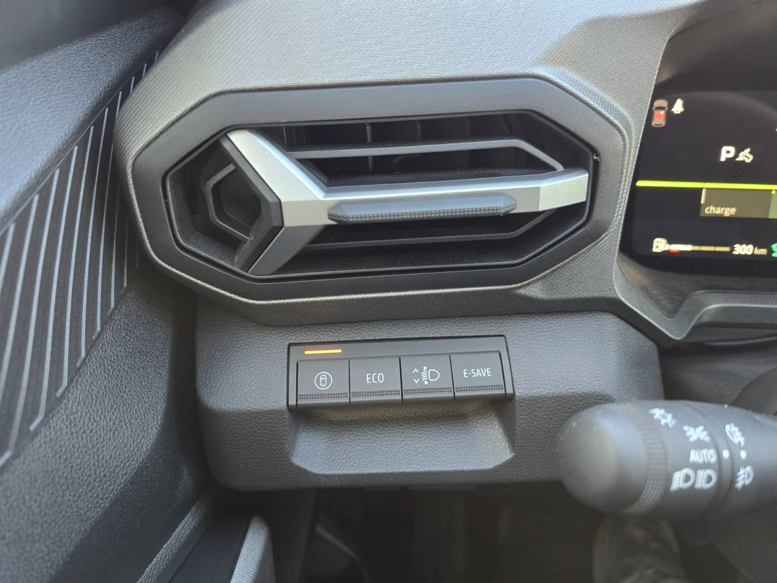 Dacia Bigster 1.8 TCe 110hp Hybrid | Mobile.bg � ����������� 11